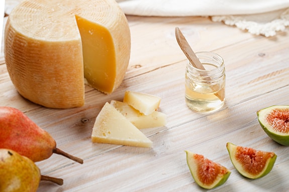 Pecorino Stagionato Vallesina Martarelli Formaggi | Formaggi marchigiani